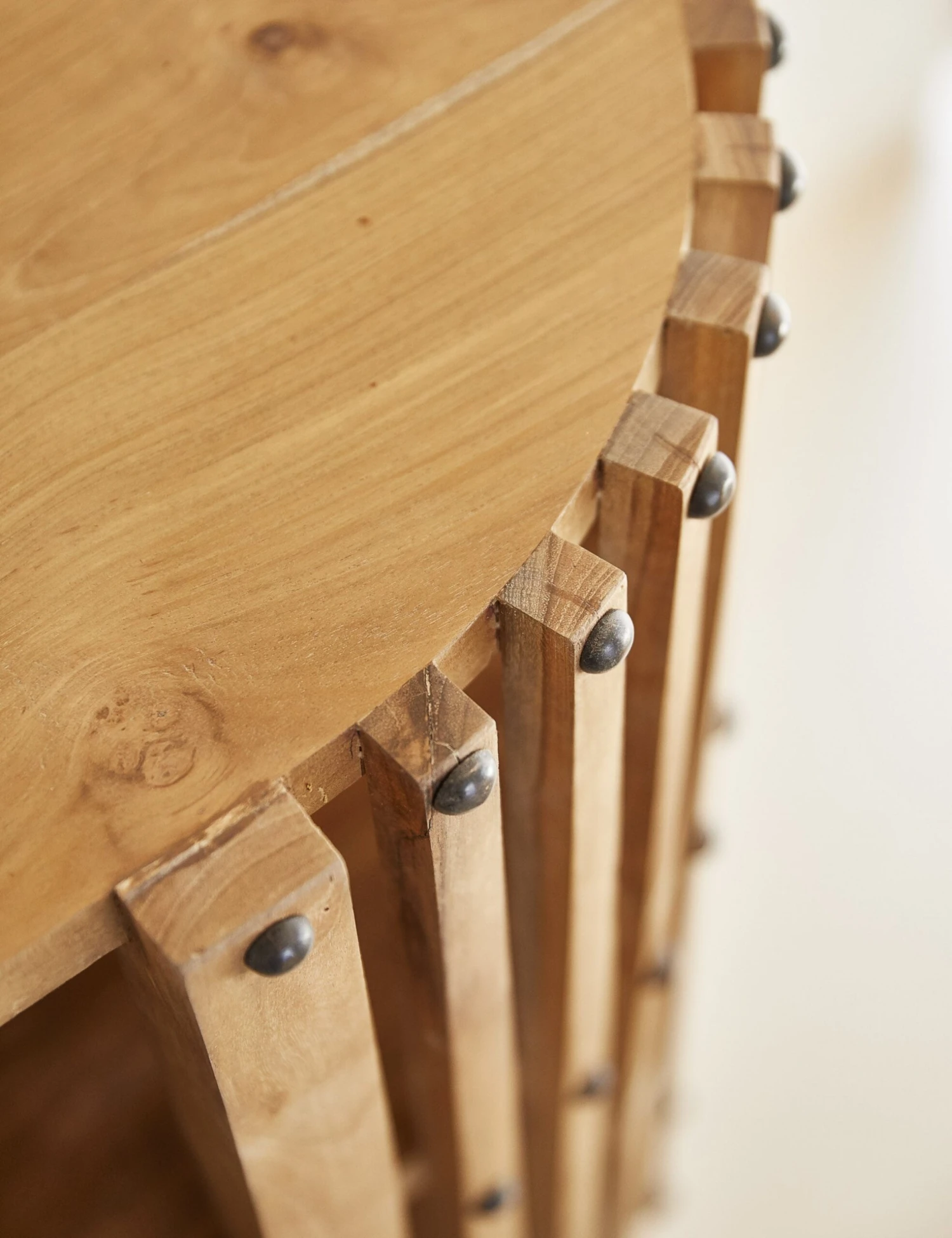 Vedima Console Table - Image 7