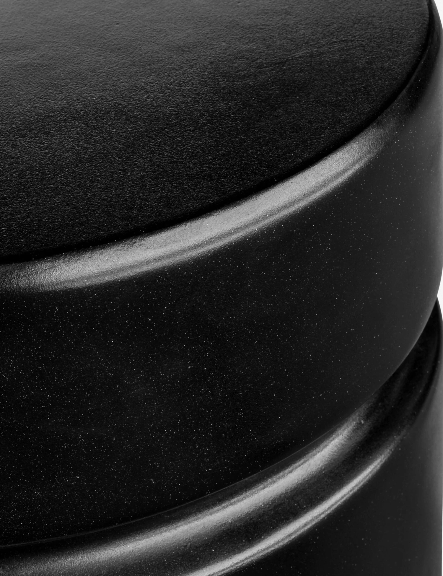 Marke Indoor / Outdoor Round Side Table - Image 5