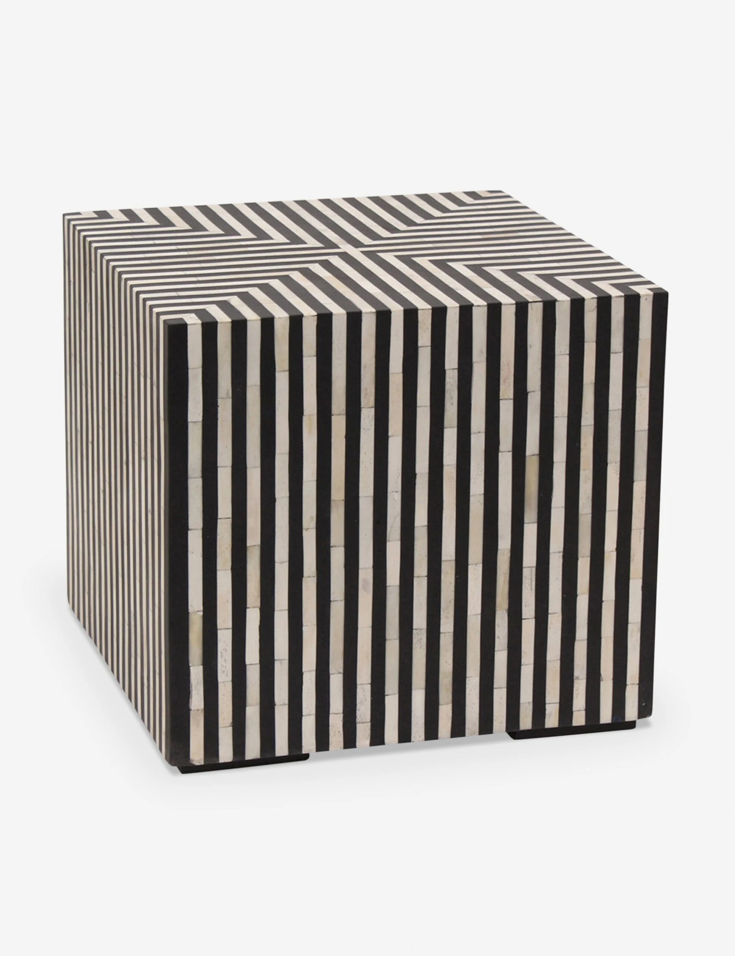 Trendyl Side Table - Image 2